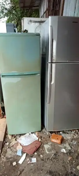 Rombeng kulkas bekas rusak segala macam