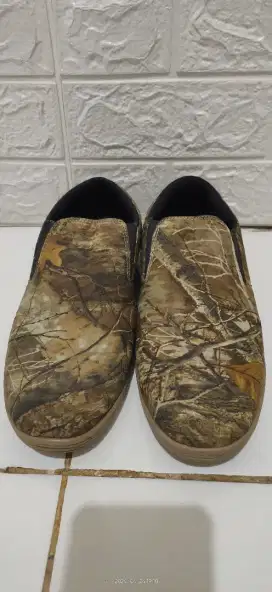 Sepatu CAMO size 40