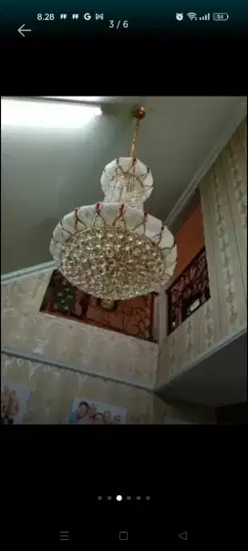 Cuci lampu kristal