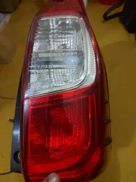 Stoplamp avanza 2015 - 2018 ( kanan )