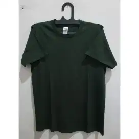 kaos gildan premium cotton green new old stock size L 52x73