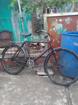 Onthel Phoenix hitam