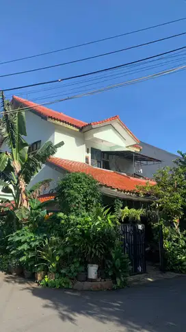 KOST KARYAWATI 900 M dari PLAZA SLIPI JAYA