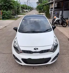 Kia Rio 2014 Bensin