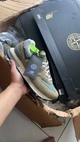 New Balance Stone Island