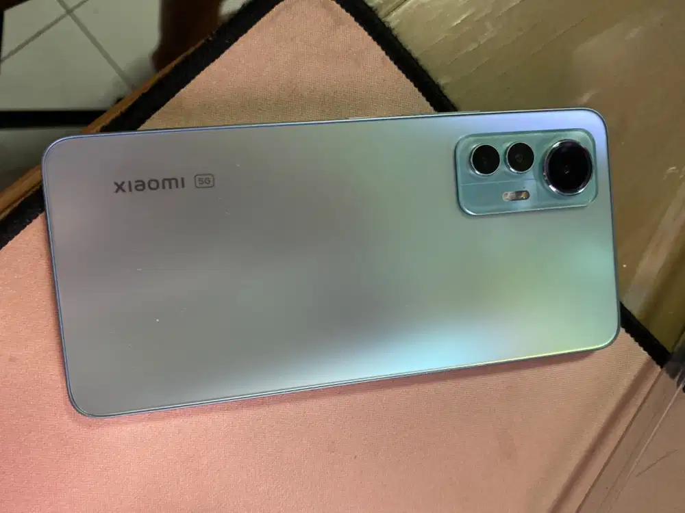 Xiaomi 12 Lite 8/256 gb mulus box + charger lengkap