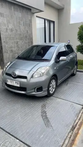 Toyota yaris manual