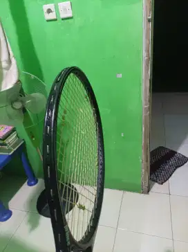 di jual aja raket tenis prins