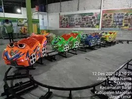 Mini Coaster Rel Naik Turun