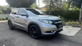 HRV 1.5 E CVT MATIC 2016 PAJAK BARU, SERVIS RUTIN