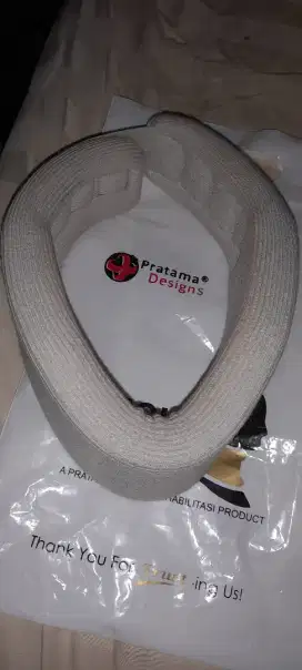 CERVICAL COLLAR Penyanggah Leher