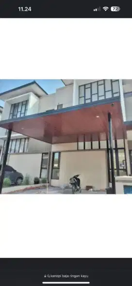Kanopi minimalis berlapiskan plapon PVC