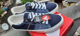 Sepatu sneakers airwalk