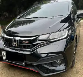 Honda Jazz RS GK5 MT Hotam Ganteng Low KM