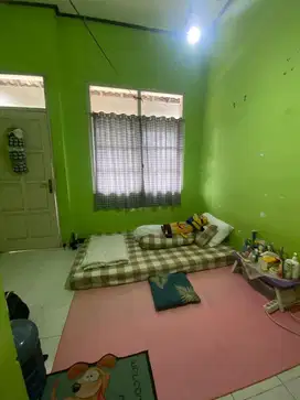 Kost putri gremet manahan SOLO belakang SMA4 Solo