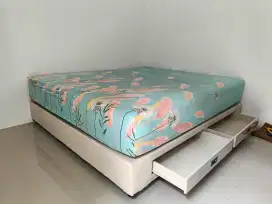 BOX DIVAN 2,LACI MODRN
