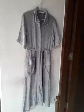 Di Jual Dress Wanita Warna Abu-Abu Merk Zara Size S