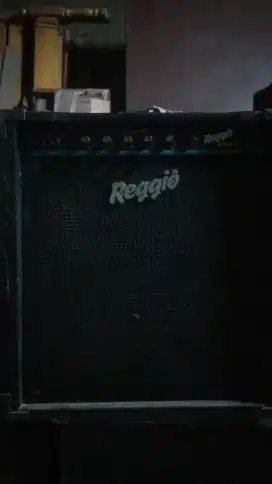 Amplifier Gitar Bas merk Regio 100