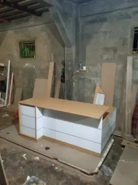 Meja Direksi Lea Furniture