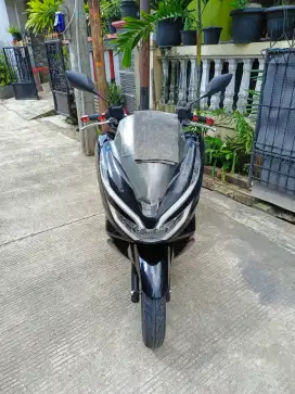 Dijual motor honda PCX 150 abs