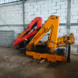 Crane lipat articulated 3ton merk palfinger dan hyva