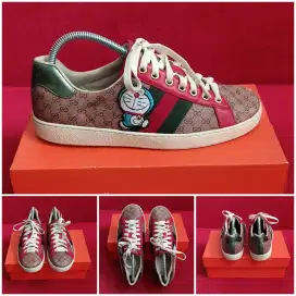 Sepatu Gucci Doraemon size 39 original ( prelove ) NEGO mewah