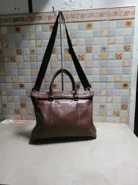 Preloved tas  kerja Ada asal lahir, Ada no seri, semua Embos, kulas