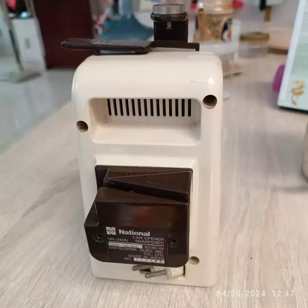 Sharpener elektrik asli jepang national