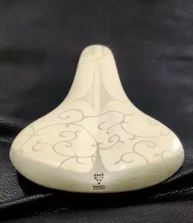 Saddle WTB Original seri Diva color Broken White