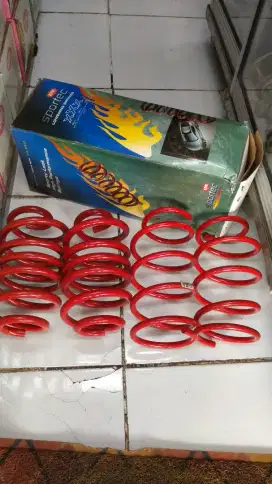 Per keong lowering kit recing ceper merk APM buat mobil Avanza Xenia