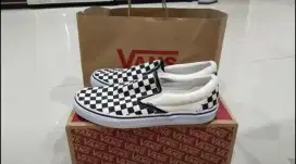 Vans silp on size 44