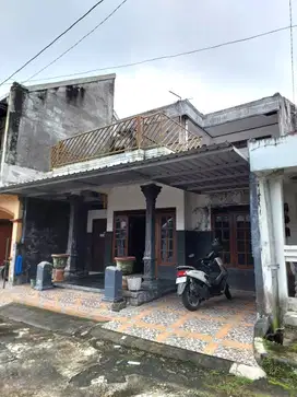 Rumah 2 Lantai di Perumahan Margorejo Asri dekat Jalan Magelang