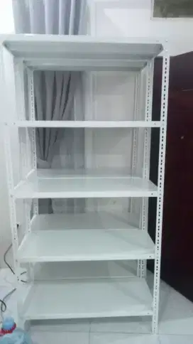 Rak besi serbaguna