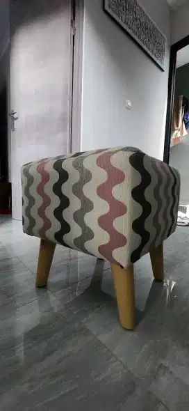 Sofa kecil (Stool) Atria