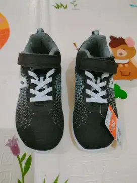 Sepatu Decathlon original