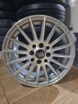 Velg SSW.made in thailand R15 pcd 4x100/114 lebar 65 et40
