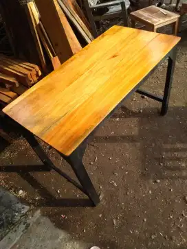 Meja meja kayu full