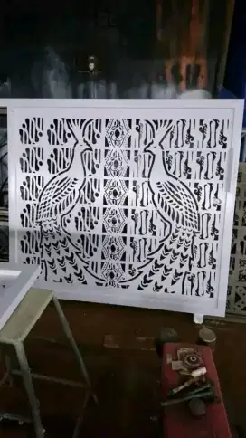 Pager laser cutting