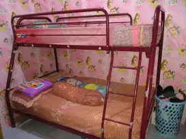 Tempat Tidur Tingkat / Ranjang besi modern