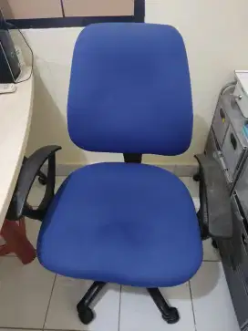 Kursi Kantor Informa Zenia (Biru)