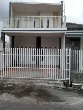 Disewakan Rumah 4 KT, 5KM, Garasi