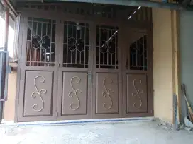 Pintu lipat besi