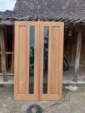 kusen pintu jati