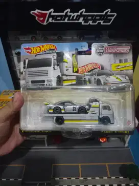 Hotwheels Team Transport Legends Tour