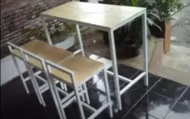 Meja kursi cafe mininalis