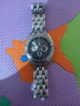 Di  jual  jam  tangan impor dari  bkk.  Bahan  stainless.