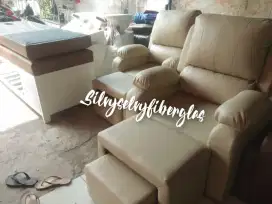 Menjual berbagai macam kursi refleksi, dilengkapi dengan busa dagronn