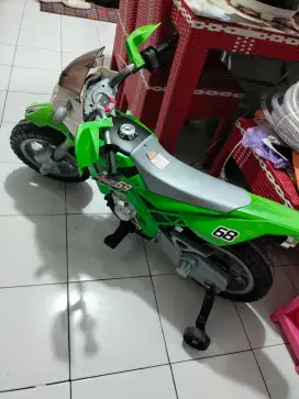 Motor aki seken kumplit casan