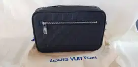 Louis Vuitton Kasai Clutch