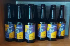 Botol beling antik bekas untuk hiasan kafe - Sarsaparilla
